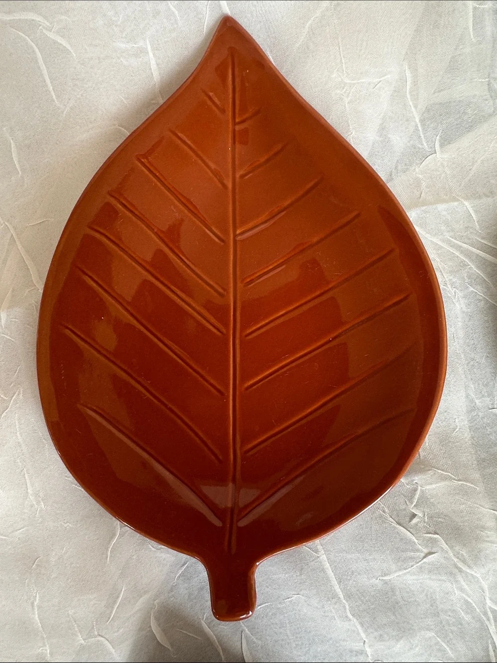 Crate & Barrel Ceramic Leaf Appetizer Plates set of 4